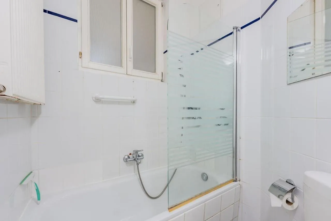Tranquil Retreat Prenziberlin Near Alexanderplatz Appartement Duitsland