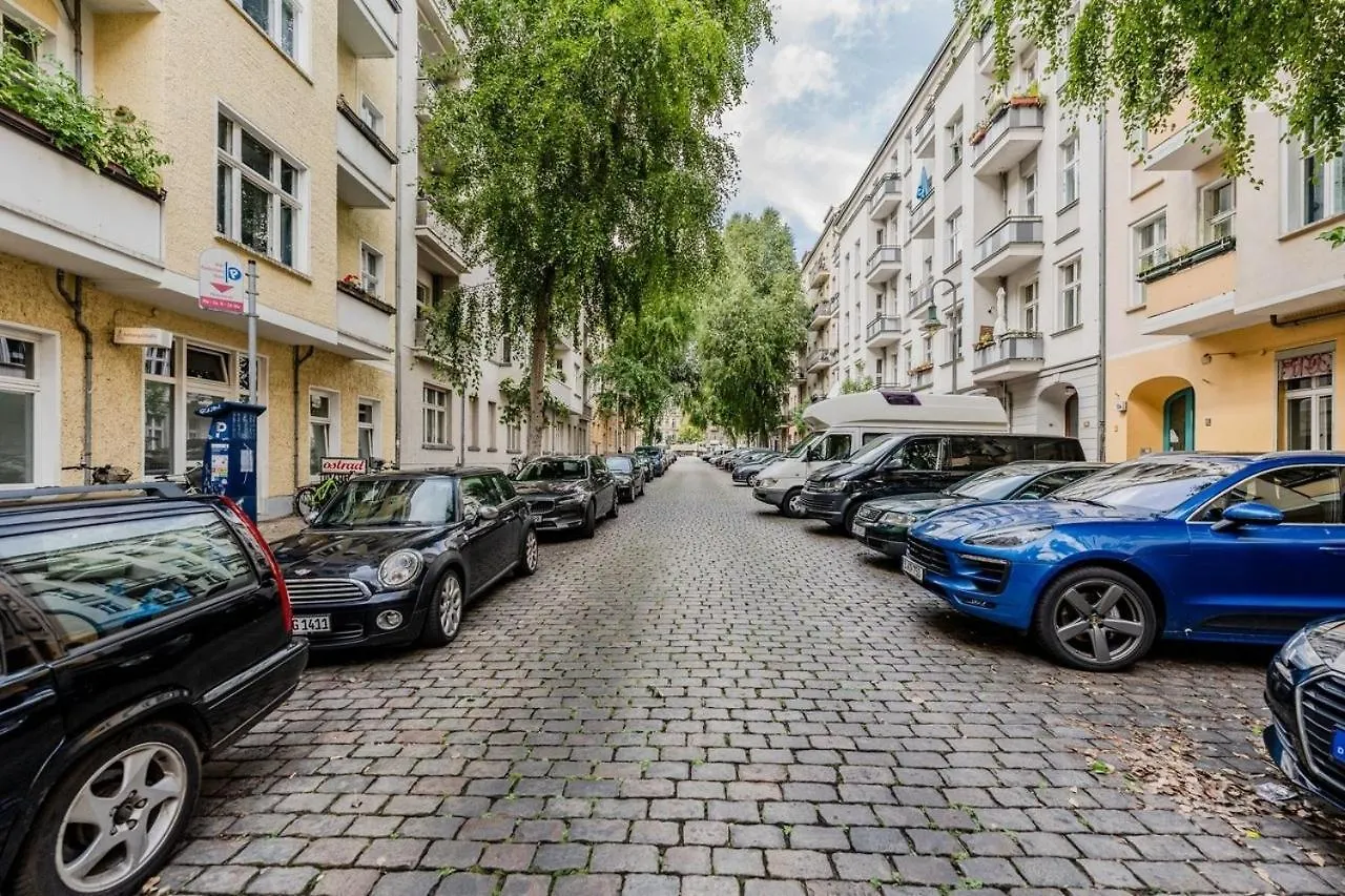 Tranquil Retreat Prenziberlin Near Alexanderplatz Appartement