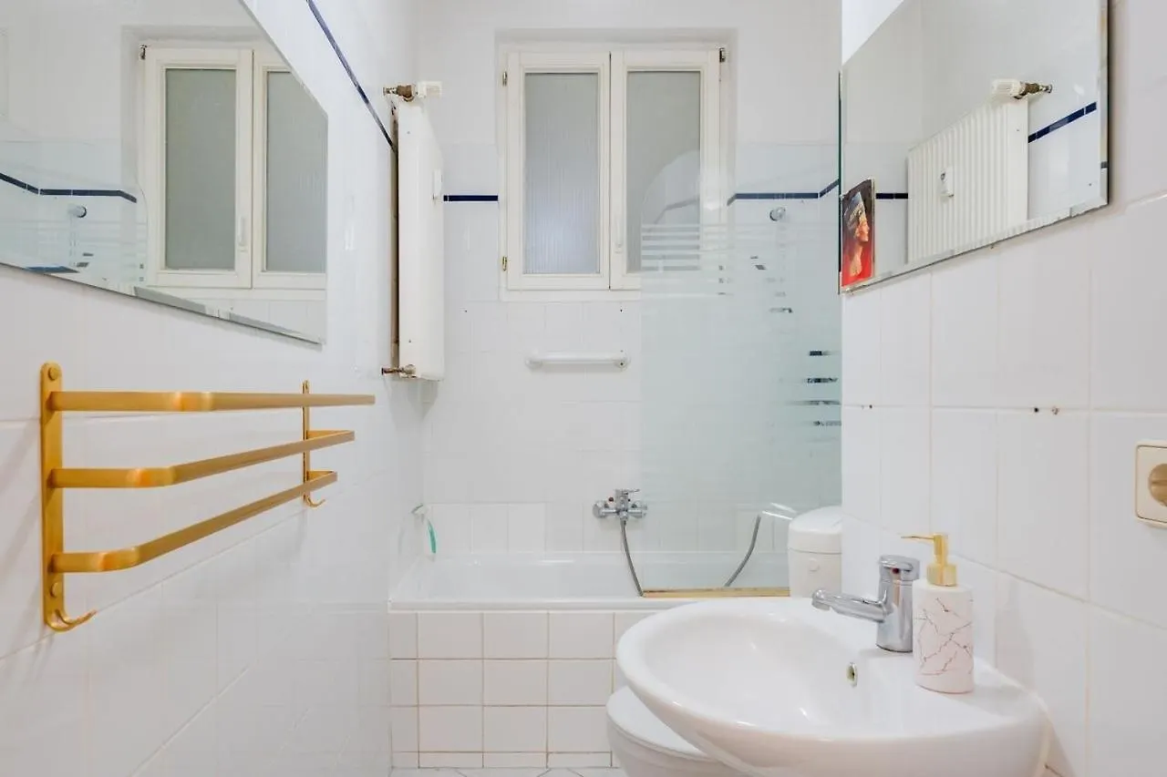 Tranquil Retreat Prenziberlin Near Alexanderplatz Apartment