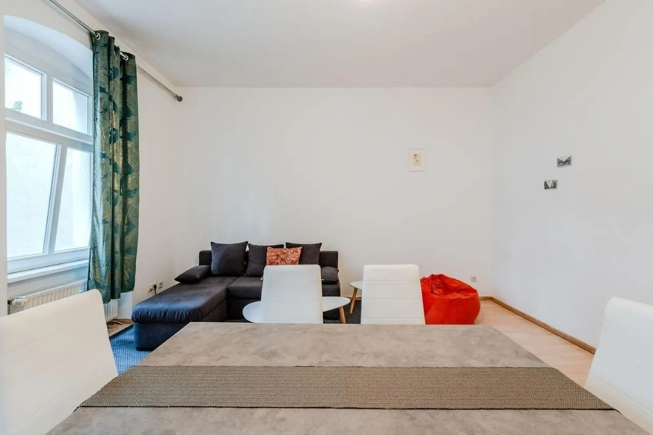 Tranquil Retreat Prenziberlin Near Alexanderplatz Apartment Germany