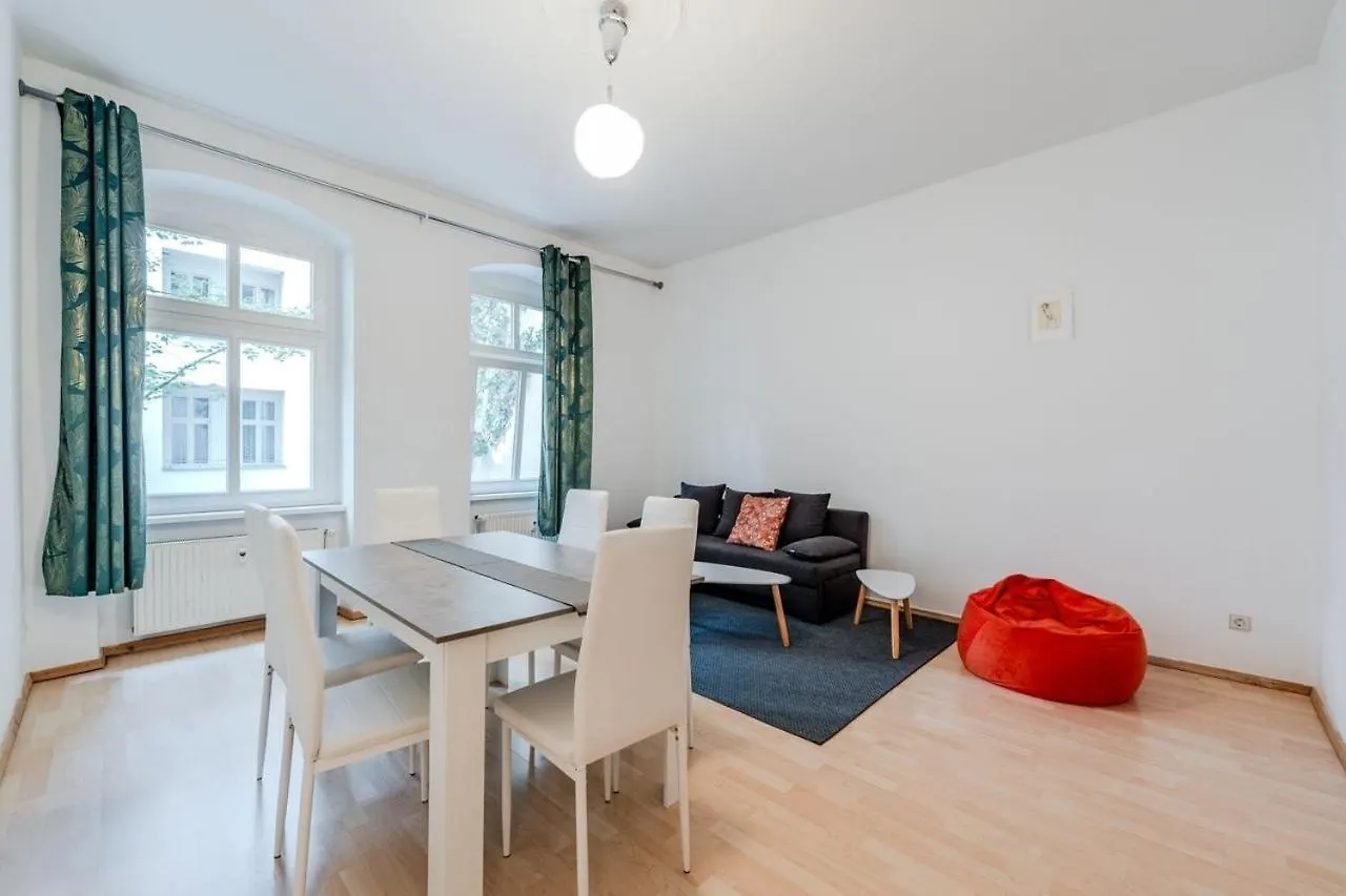 Tranquil Retreat Prenziberlin Near Alexanderplatz Apartment 0*, Berlin Germany