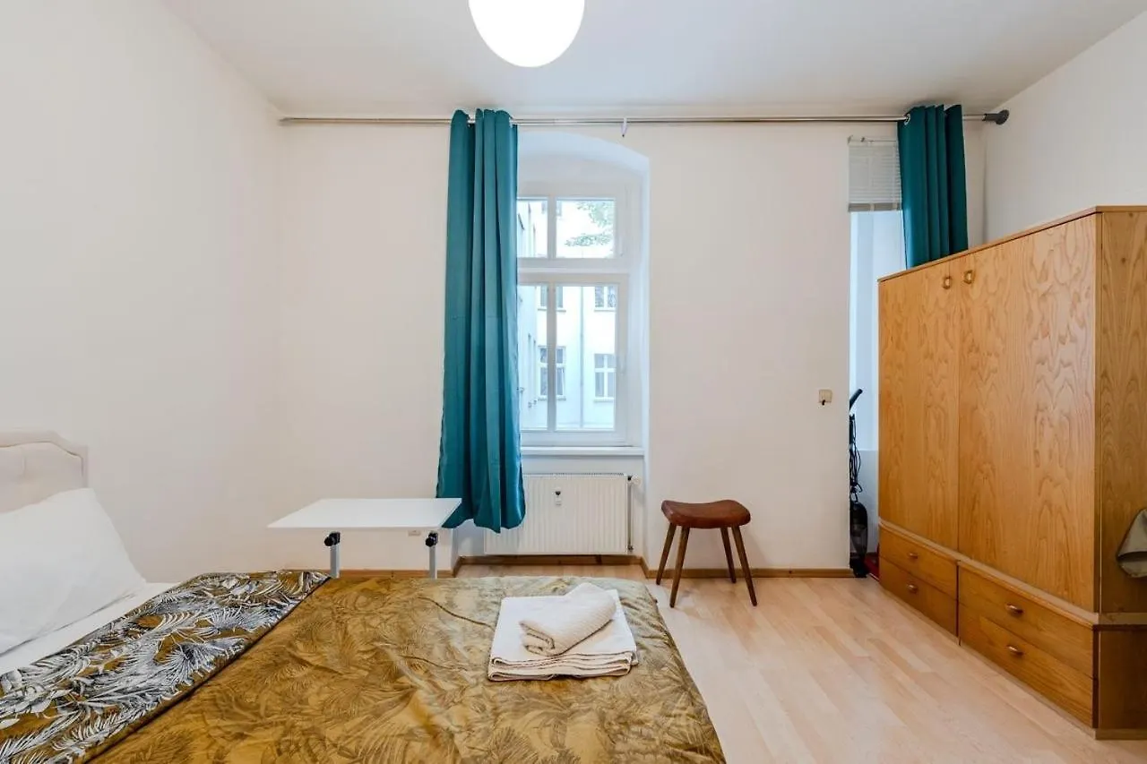 Tranquil Retreat Prenziberlin Near Alexanderplatz Apartment