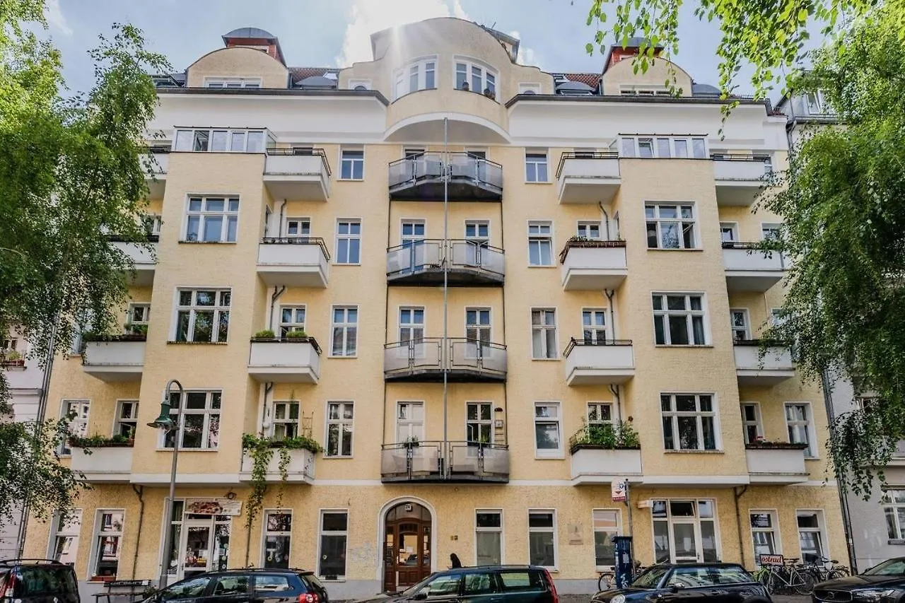 Tranquil Retreat Prenziberlin Near Alexanderplatz Apartment 0*, Berlin